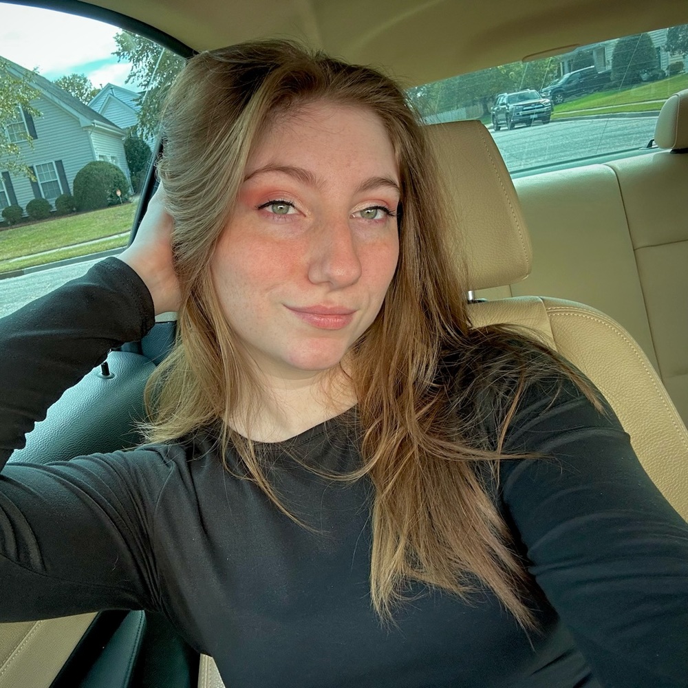 Meet your Posher, Jessica